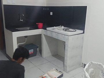 Renovasi Rumah Penambahan Meja Dapur 